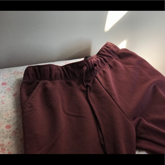 Nike dri-fit high waisted sweatpants - Picture 8 of 10